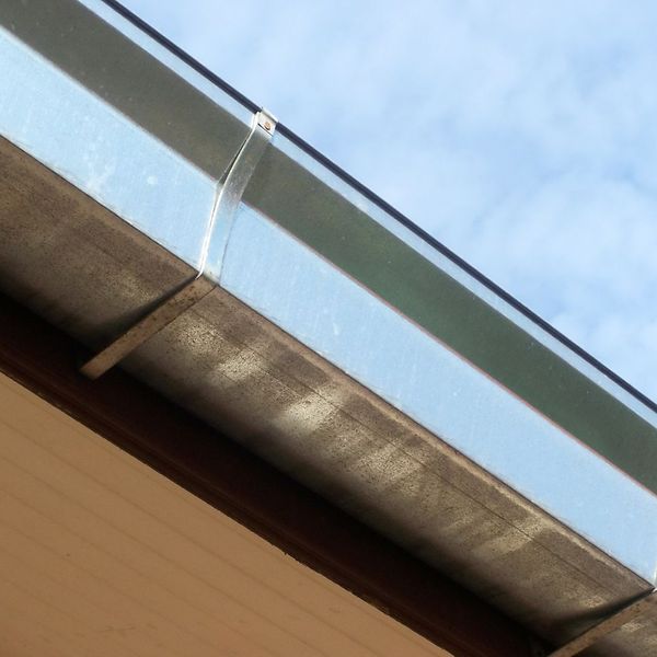 Seamless Gutters Vs Regular Gutters Gutter Installation Iuka